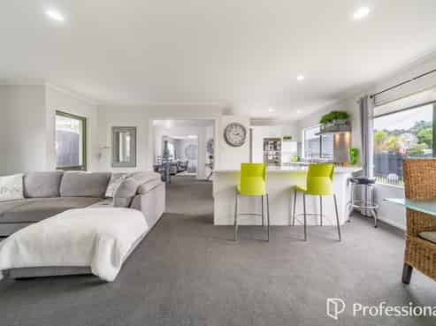 10 Cottle Heath Close, Manor Park