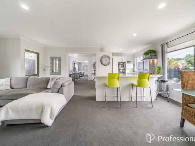 10 Cottle Heath Close, Manor Park