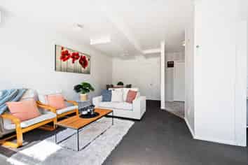 180A Tuhikaramea Road (FLAT), Dinsdale