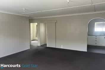 8A Menzies Place, Paeroa