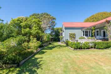 1 Green Lane, Helensville