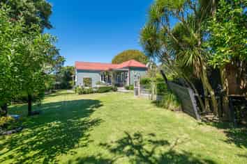 1 Green Lane, Helensville