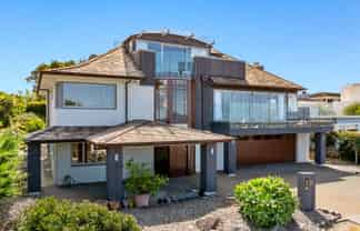 11 Katui Street, Castor Bay