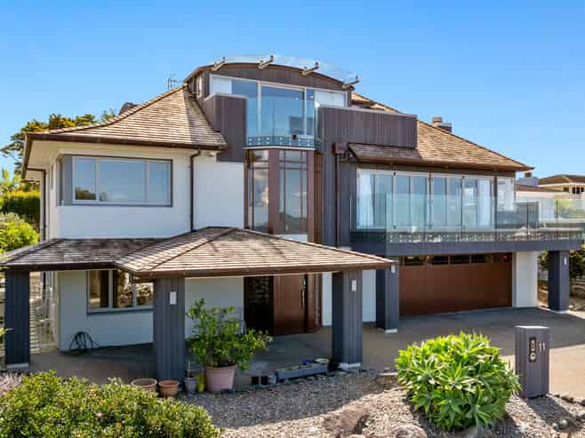 11 Katui Street, Castor Bay