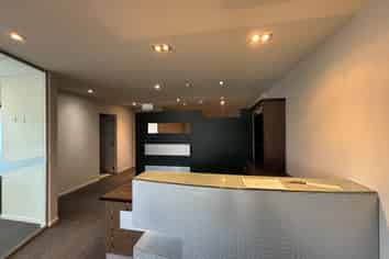 Addington Warehouse with Showroom/Office 