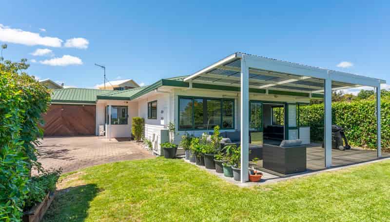 92 Birch Street, HILLTOP