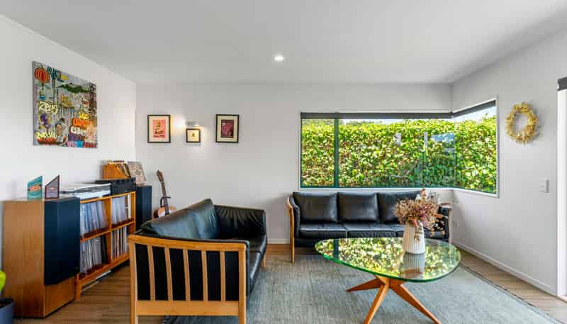 92 Birch Street, HILLTOP