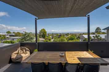 5 Kingsley Place, Richmond