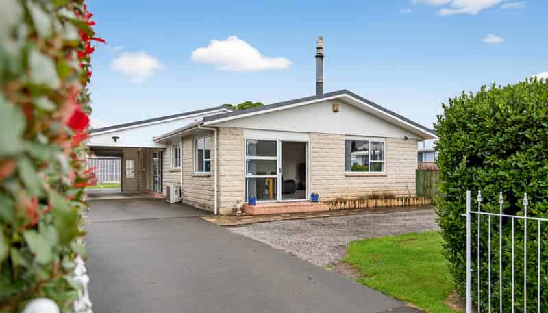 40 Lyon Street, Featherston