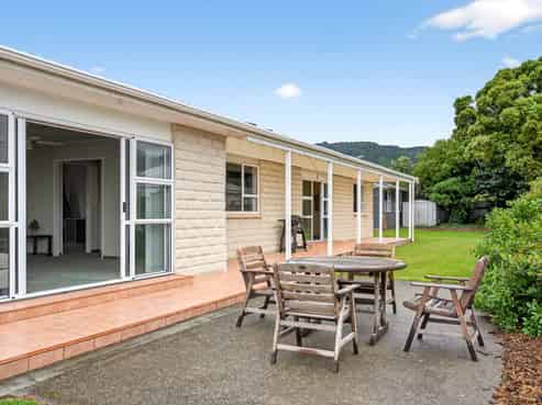 40 Lyon Street, Featherston