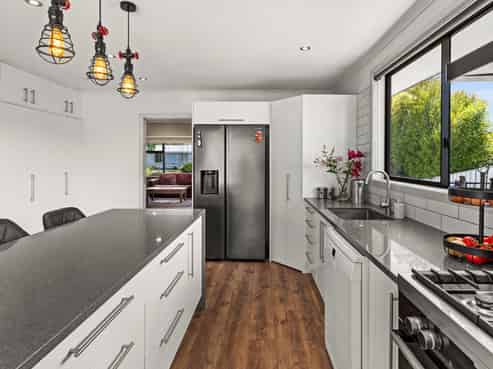 8 Forsyth Street, Taradale