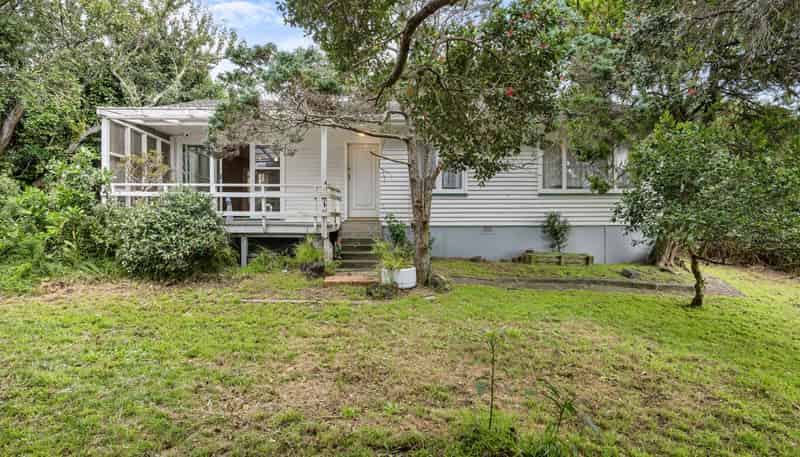 44 Cape Road, Mangere