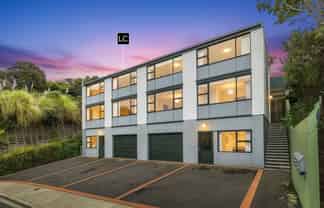 2/11 Anderson Terrace, Mount Cook