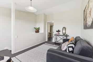 2/11 Anderson Terrace, Mount Cook