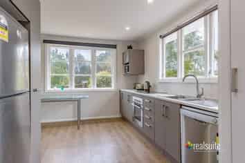 264D Old School Road, Maymorn