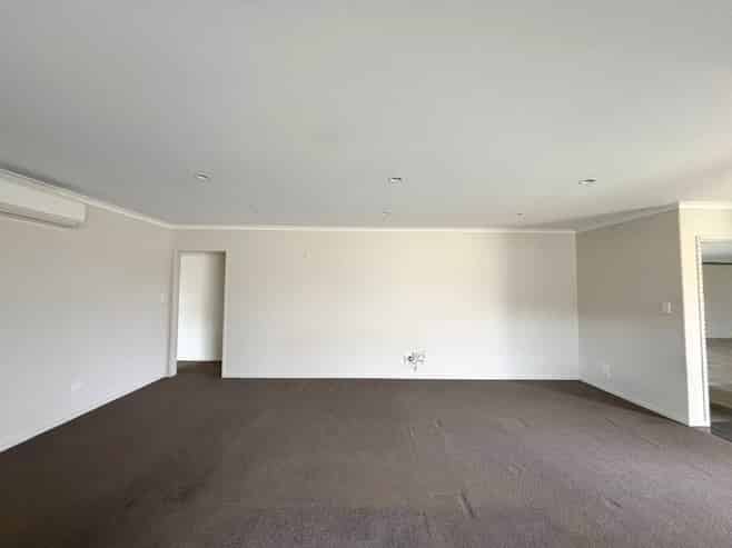 25 North Crest Drive, Onerahi