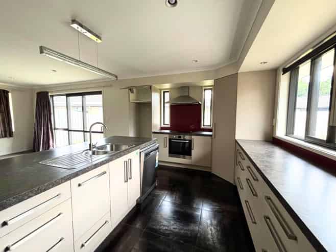 25 North Crest Drive, Onerahi