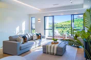 14 Tikati Rise, Long Bay