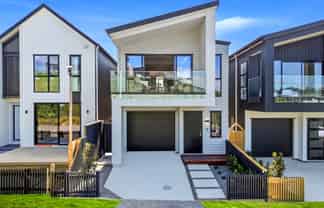 14 Tikati Rise, Long Bay