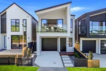 14 Tikati Rise, Long Bay