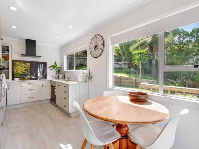 806a Beach Road, Browns Bay