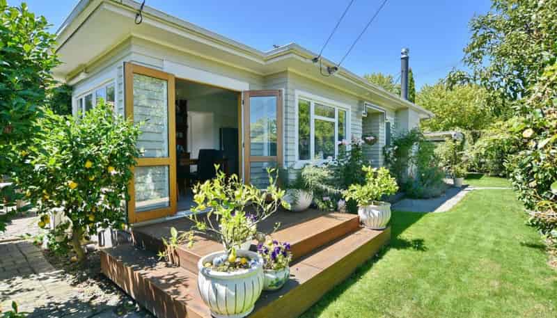 1/2 Barrington Street, Somerfield