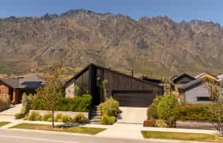 9 Howden Drive, Jacks Point