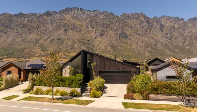 9 Howden Drive, Jacks Point