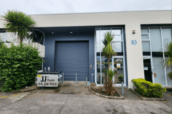 171SQM TIDY LIGHT INDUSTRIAL UNIT