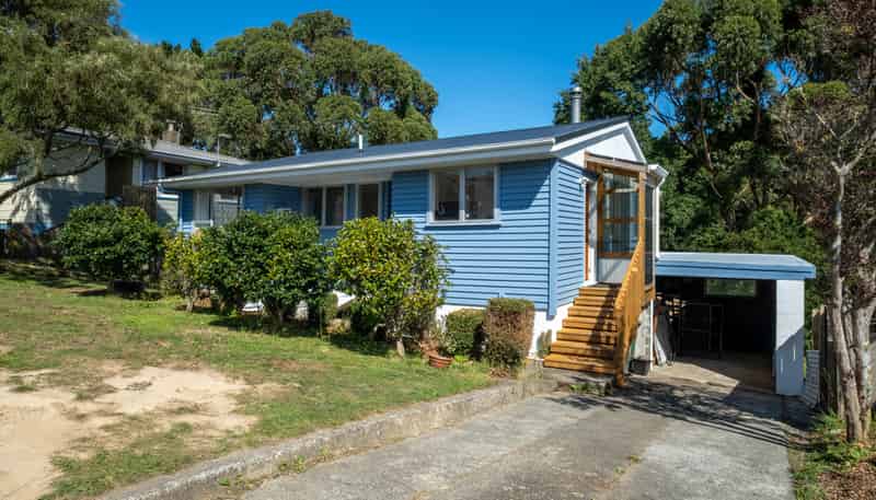 33 Waihemo Street, Waitangirua