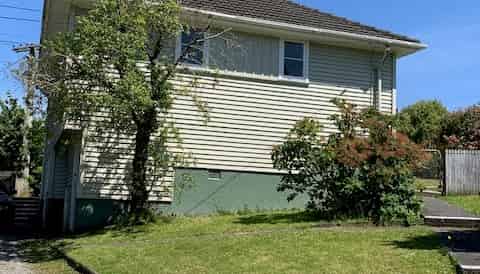 102 McKillop Street, Ranui Heights