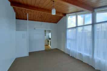 1/122 Clayton Avenue, Otara