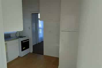 1/122 Clayton Avenue, Otara