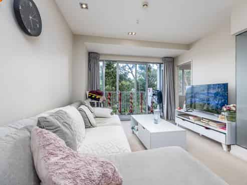 A210/130 Anzac Street, Takapuna