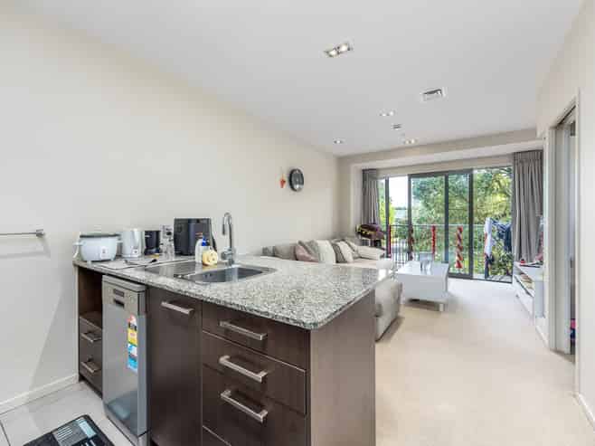 A210/130 Anzac Street, Takapuna