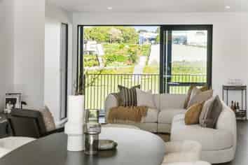 61 Riukiuta Avenue, Three Kings