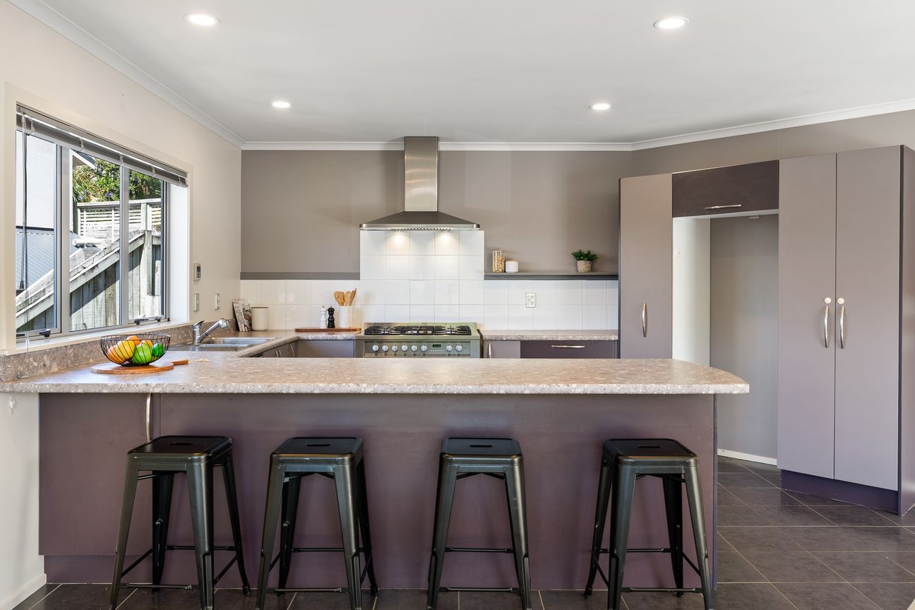 Space, Sun & Serious Value - Asking Price $939k - Mehr