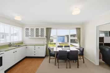 53 Boston Avenue, Hornby