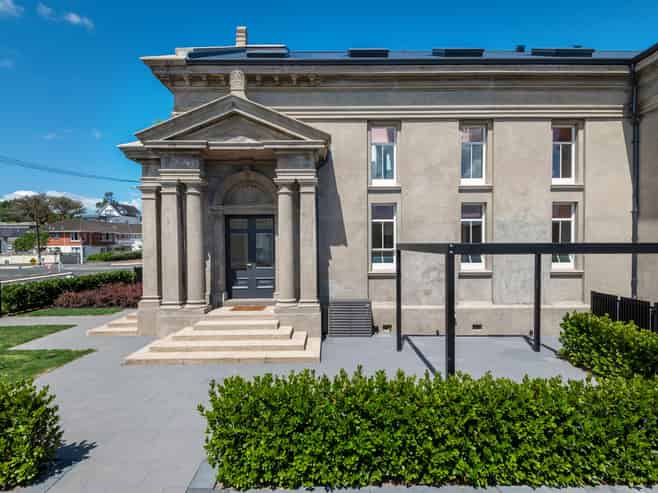 2/16 View Road, Mount Eden