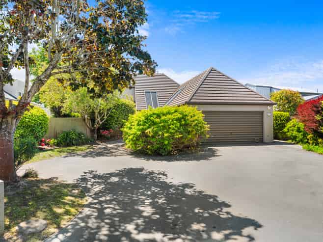 11 Brockhall Lane, Avonhead