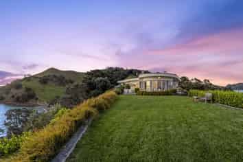 621 Gordons Road, Waiheke Island