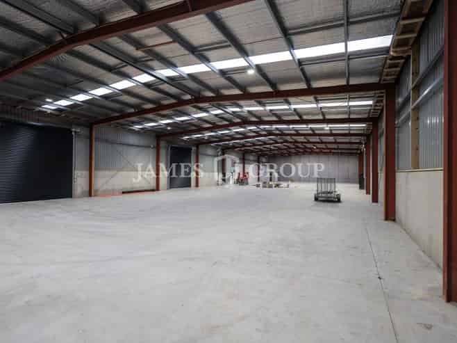 A-Grade 1,601m² | Supreme Highway Visibility