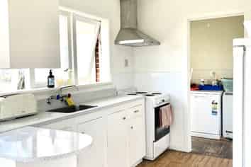 11 Phillip Avenue, Glen Eden