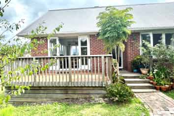 11 Phillip Avenue, Glen Eden