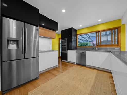 11 Bradbury Road, Botany Downs