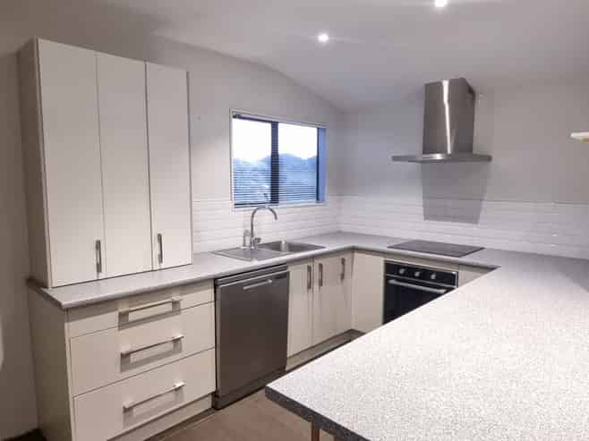 2/24 Lancaster Road, Beach Haven