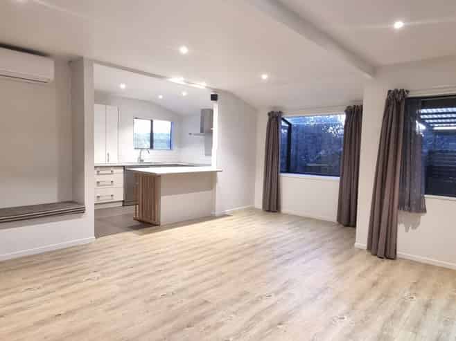 2/24 Lancaster Road, Beach Haven