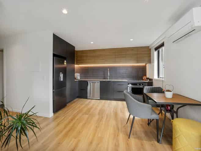 3/2 Sioux Road, Hobsonville