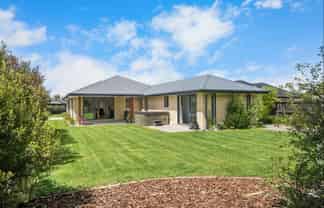 16 Cherry Avenue, Darfield