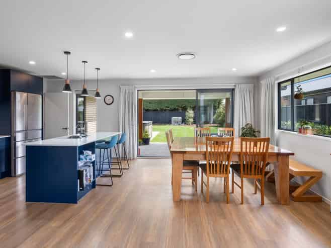 16 Cherry Avenue, Darfield